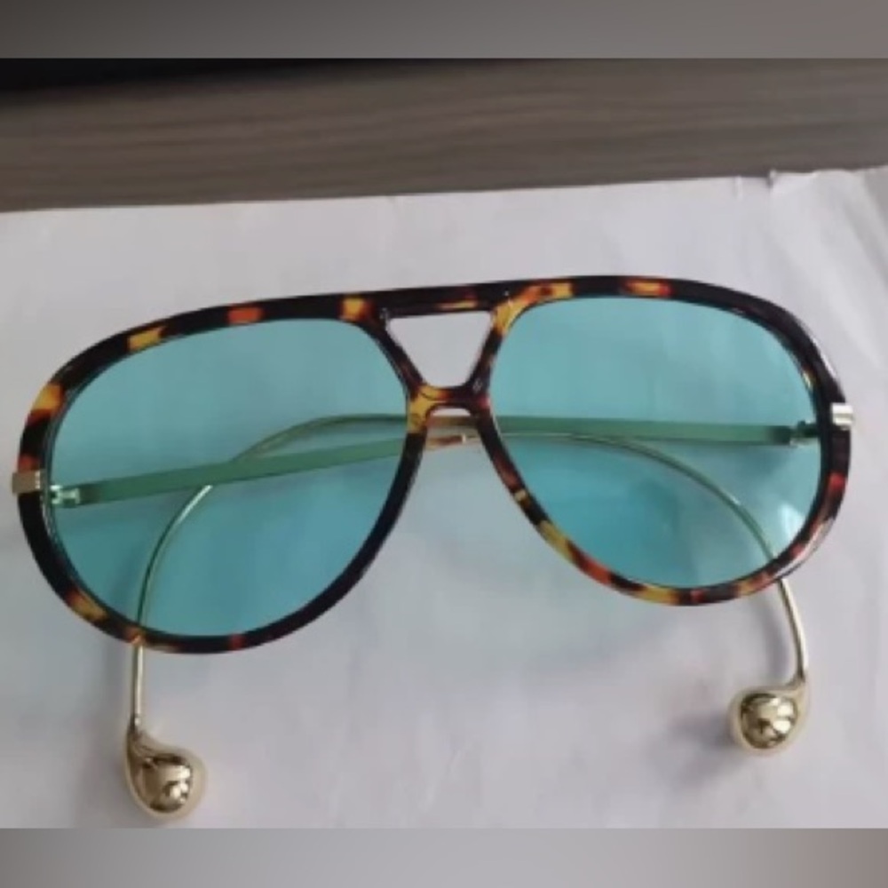Tortoise Shell Aviator Sunglasses with Teal Lenses